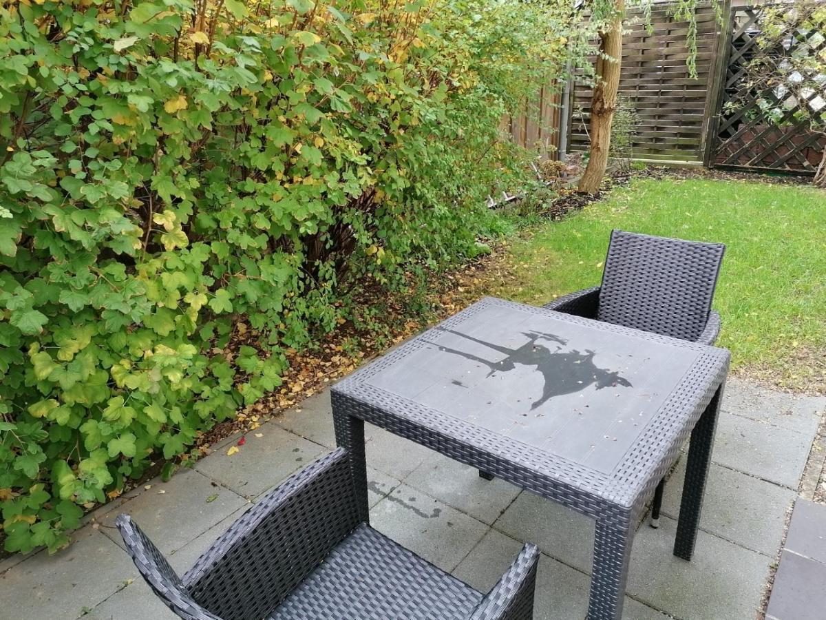 Korner 1 Mit Terrasse & Parkplatz - Abc27 By Abcwismar Apartman Kültér fotó