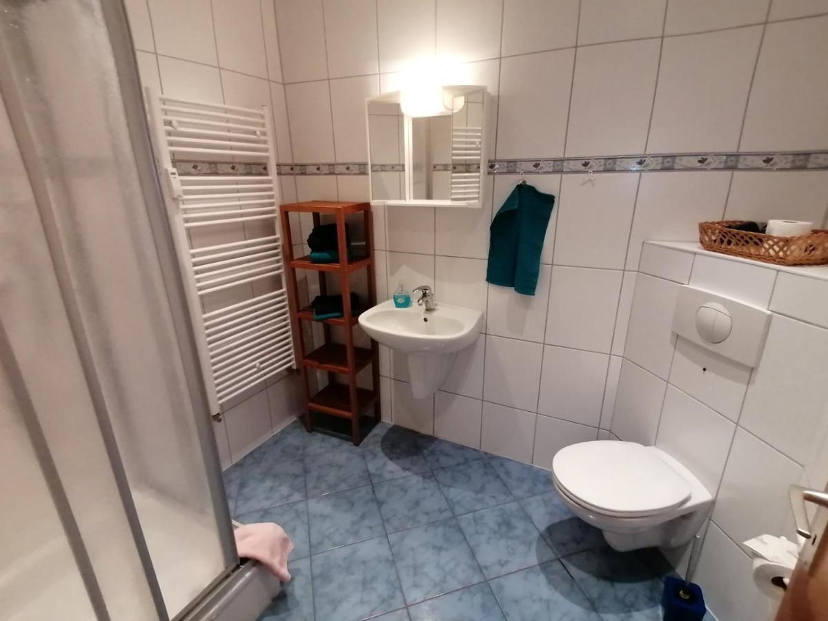 Korner 1 Mit Terrasse & Parkplatz - Abc27 By Abcwismar Apartman Kültér fotó